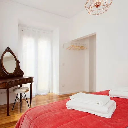 Apartment Principe Real Beautiful 3 Bedroom Flat Lisbon