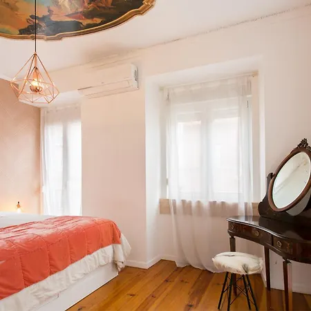 Principe Real Beautiful 3 Bedroom Flat Lizbona