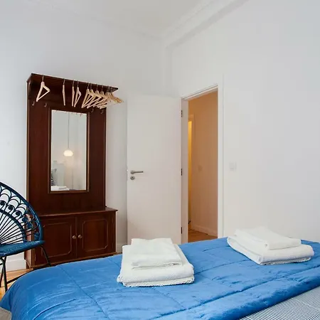 Principe Real Beautiful 3 Bedroom Flat * Lizbona
