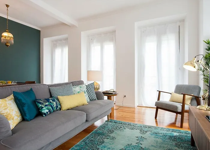 Principe Real Beautiful 3 Bedroom Flat リスボン