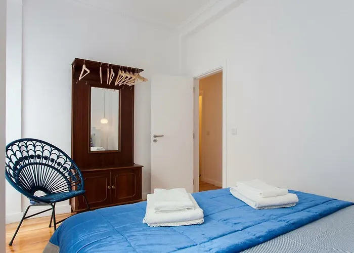 Principe Real Beautiful 3 Bedroom Flat * Lisboa