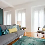 Principe Real Beautiful 3 Bedroom Flat Lisboa