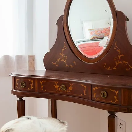 Principe Real Beautiful 3 Bedroom Flat * ליסבון