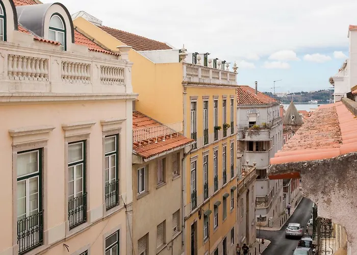 Principe Real Beautiful 3 Bedroom Flat *