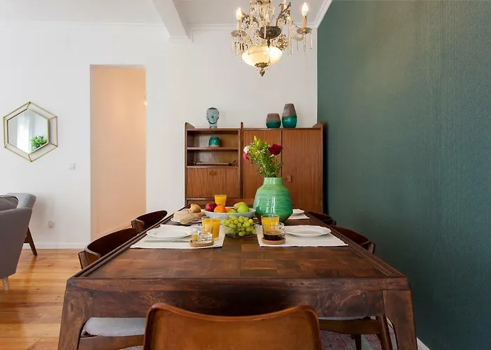 Principe Real Beautiful 3 Bedroom Flat